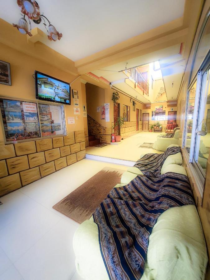 Hostal Luz Yhobimar Κοπακαμπάνα Εξωτερικό φωτογραφία